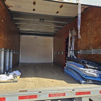 Man An A Van - We provide a 16ft box truck for your moving needs. - Movers Near Me - North Versailles, Pennsylvania Man An A Van - We provide a 16ft box truck for your moving needs. - Movers Near Me - North Versailles, Pennsylvania