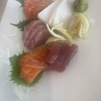 Fuji - Sashimi regular combo 15 pc - Japanese Near Me - Quincy, Massachusetts