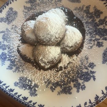 Cecilia - Donuts - Breakfast & Brunch Near Me - Vancouver, Washington