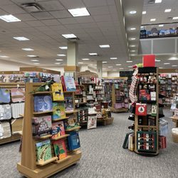 Barnes & Noble