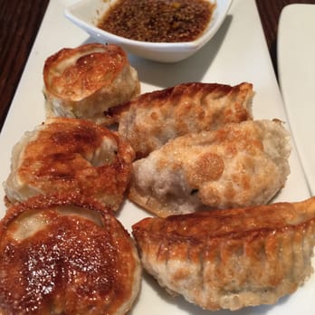 Mandu - Shrimp Mandu on the left, beef Mandu on the right. Yum! - Korean Near Me - Washington, DC, District of Columbia Mandu - Shrimp Mandu on the left, beef Mandu on the right. Yum! - Korean Near Me - Washington, DC, District of Columbia