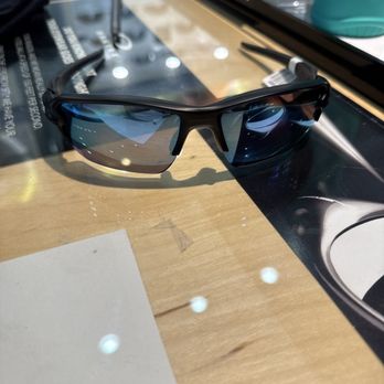 Oakley - Half Jacket 2.0 - Eyewear & Opticians Near Me - Overland Park, Kansas Oakley - Half Jacket 2.0 - Eyewear & Opticians Near Me - Overland Park, Kansas