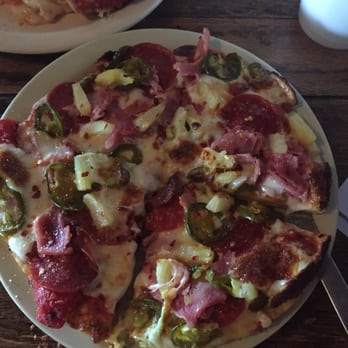 Star Pizza - Pineapple, ham, pepperoni and jalapeños on a Gluten Free crust! - Pizza Near Me - Houston, Texas