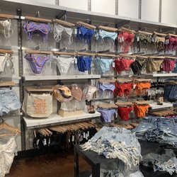 PacSun - Swim is in 2021