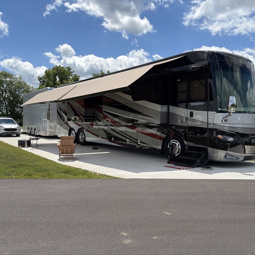 North Trace Rv Resort - Pull through site - RV Parks Near Me - Syracuse, Indiana