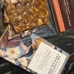 Devonport Chocolates CBD - Dark chocolate bar and almond brittle