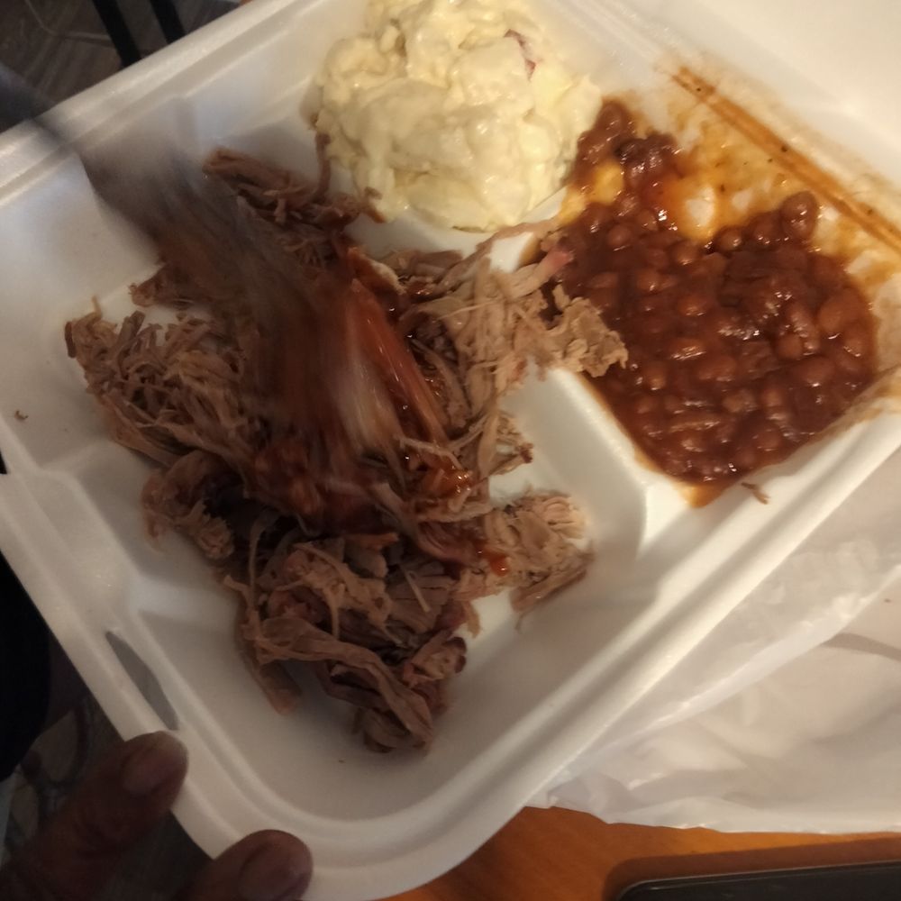 Bird Dog BBQ - pulled pork, beans and mashed potatoes - Barbeque Near Me - Colorado Springs, Colorado Bird Dog BBQ - pulled pork, beans and mashed potatoes - Barbeque Near Me - Colorado Springs, Colorado
