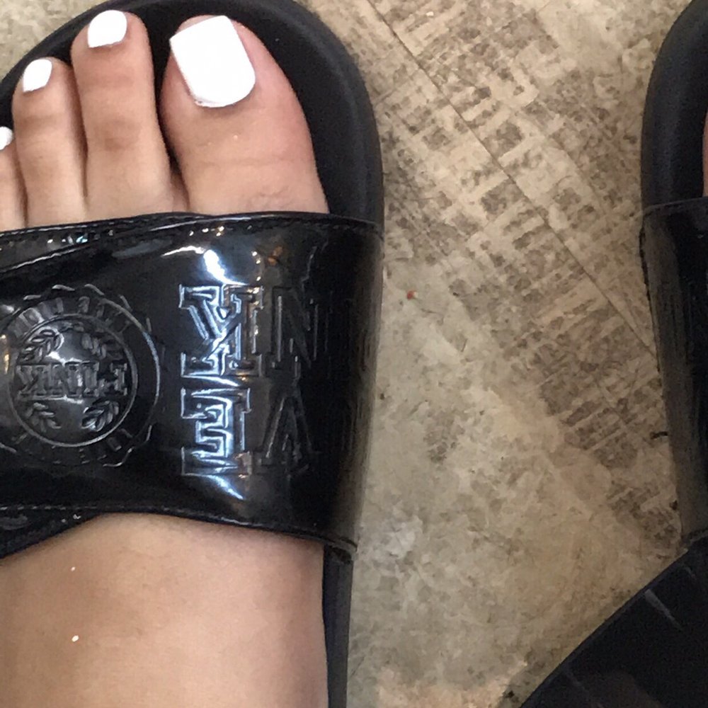 Fantasy Nail - The tip of my toe is going an opposite direction. None of the nail technicians seemed to care - Nail Salons Near Me - Huntsville, Texas