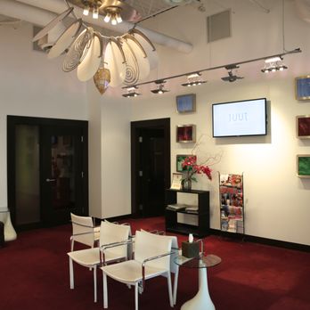 Juut Salon Spa - Beautiful waiting area at JUUT Salonspa in Roseville, MN. - Hair Salons Near Me - Roseville, Minnesota Juut Salon Spa - Beautiful waiting area at JUUT Salonspa in Roseville, MN. - Hair Salons Near Me - Roseville, Minnesota