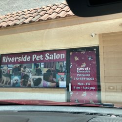 Riverside Pet Salon - Front of business!