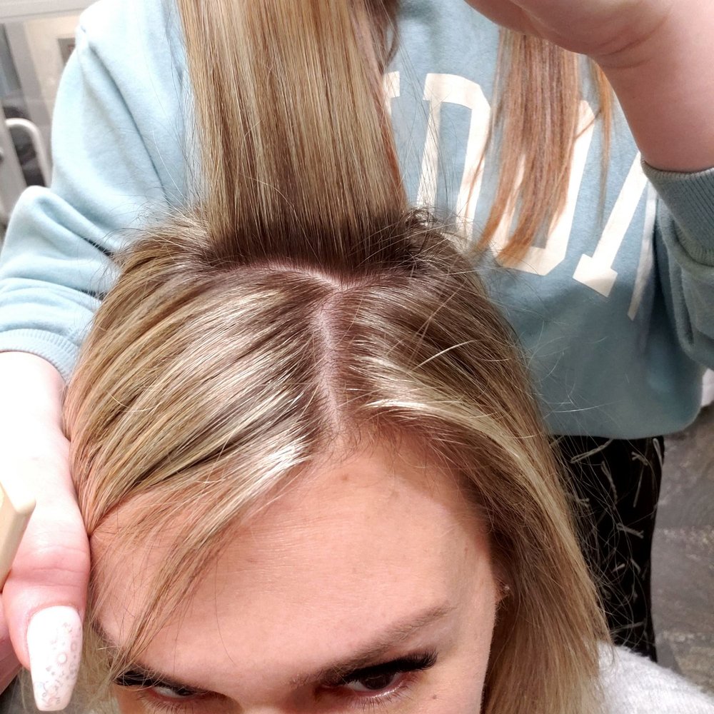 Beige Blonde - Hair Salons Near Me - Edmonds, Washington Beige Blonde - Hair Salons Near Me - Edmonds, Washington