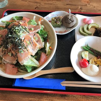Yama Cafe - Tuna tataki lunch set - Cafes Near Me - Vancouver, British Columbia