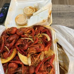Kajun Seafood & Wings V - Crawfish with onions, sausage and sauce