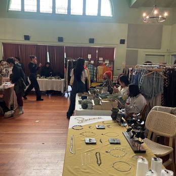 MEADOW - Holiday market. - Venues & Event Spaces Near Me - Los Angeles, California MEADOW - Holiday market. - Venues & Event Spaces Near Me - Los Angeles, California