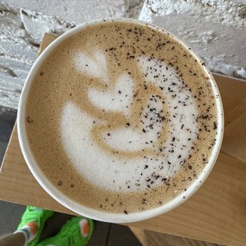 Blue Bottle Coffee - Abbot Kinney - Fall Latte - Coffee & Tea Near Me - Los Angeles, California