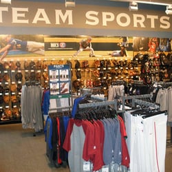 DICK'S Sporting Goods