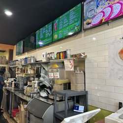 Blend Smoothie and Salad Bar- Middletown - Inside