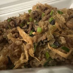 Cha mah sue ... bean thread noodles Yumm Cha mah sue ... bean thread noodles Yumm