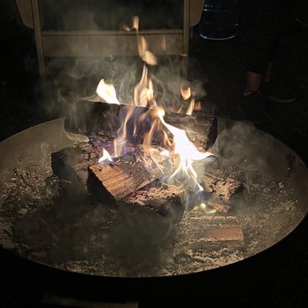 Lakewood Cabins - S'mores anyone? - Vacation Rentals Near Me - Big Bear Lake, California