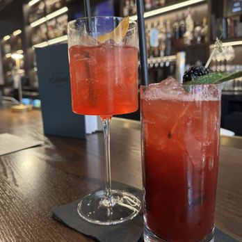 The Edison Kitchen & Cocktails - Bottle Rocket and Black Dahlia - New American Near Me - Milwaukee, Wisconsin