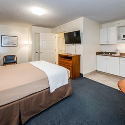 Tampa Bay Extended Stay Hotel - Handicap Queen