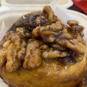 Maui Coffee Roasters - Sticky bun with pecans! Yum! - Coffee Roasteries Near Me - Kahului, Hawaii Maui Coffee Roasters - Sticky bun with pecans! Yum! - Coffee Roasteries Near Me - Kahului, Hawaii
