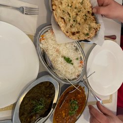 Taj Grill - Garlic naan Chana saag.  Chicken curry