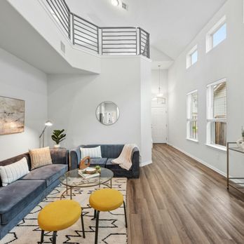 South Austin Homes - Michael Jurkash - Exhibit A of Mike's fairy dust: my beautifully staged home. - Real Estate Agents Near Me South Austin Homes - Michael Jurkash - Exhibit A of Mike's fairy dust: my beautifully staged home. - Real Estate Agents Near Me