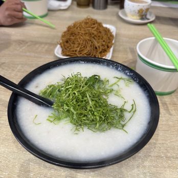 Yin Ji Chang Fen - Markham - Fresh water C18 fresh water fish sliced congee / C18 脆肉鲩魚片粥 - Chinese Near Me - Markham, Ontario Yin Ji Chang Fen - Markham - Fresh water C18 fresh water fish sliced congee / C18 脆肉鲩魚片粥 - Chinese Near Me - Markham, Ontario