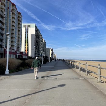 Virginia Beach Ocean Front - Beaches Near Me - Virginia Beach, Virginia Virginia Beach Ocean Front - Beaches Near Me - Virginia Beach, Virginia