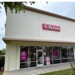 T-Mobile - Store Ffont