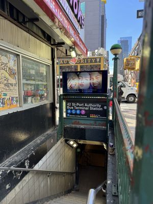 42 St-Port Authority Bus Terminal by null