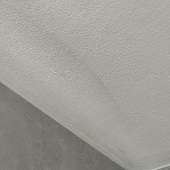 Rebath Heaven - Paint job done on ceiling. - General Contractors Near Me - Hialeah Gardens, Florida Rebath Heaven - Paint job done on ceiling. - General Contractors Near Me - Hialeah Gardens, Florida