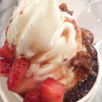 Culture - Vermont maple w strawberries. - Ice Cream & Frozen Yogurt Near Me - Brooklyn, New York Culture - Vermont maple w strawberries. - Ice Cream & Frozen Yogurt Near Me - Brooklyn, New York