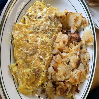Sunset Diner - Bacon Omelet - Diners Near Me - Brooklyn, New York