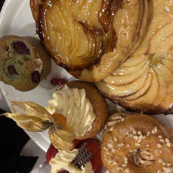 Le Noailles - Mouthwatering pastries - French Near Me - Bordeaux, 33