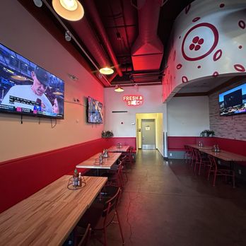 Curry Pizza House Portland - Seating area - Chicken Wings Near Me - Portland, Oregon Curry Pizza House Portland - Seating area - Chicken Wings Near Me - Portland, Oregon