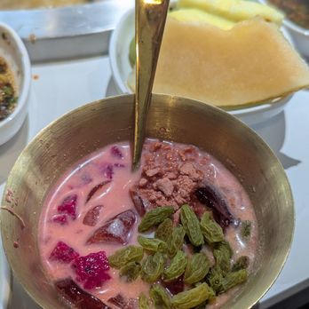Chongqing Wharf Edison - Dragon fruit and jello in coconut milk - Barbeque Near Me - Edison, New Jersey