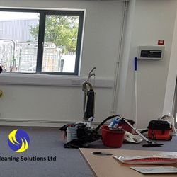 Luna Cleaning Solutions - Commercial Deep Cleaning