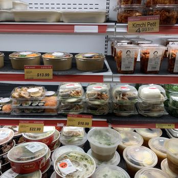 Kim Phat - a variety of food in plastic containers - International Grocery Near Me - Brossard, Quebec Kim Phat - a variety of food in plastic containers - International Grocery Near Me - Brossard, Quebec