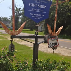 W S Stetson's Seashells - Small roadside sign