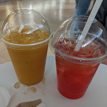 Michel's Bakery Café - Small mango smoothie and small iced tea refresher - Bakeries Near Me - North York, Ontario