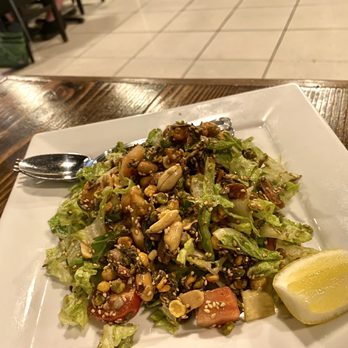 Dagon - Popular Tea Leaf Salad 4/23/22 - Burmese Near Me - Honolulu, Hawaii