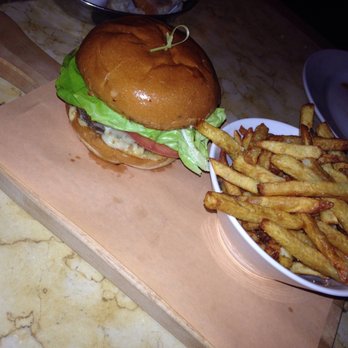 Le Valois - Veal and beef burger old cheddar cheese and lettuce and mayo. French fries - Bistros Near Me - Montreal, Quebec Le Valois - Veal and beef burger old cheddar cheese and lettuce and mayo. French fries - Bistros Near Me - Montreal, Quebec