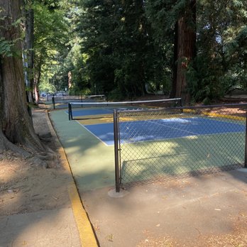 Laurelhurst Park - Pickle ball - Parks Near Me - Portland, Oregon Laurelhurst Park - Pickle ball - Parks Near Me - Portland, Oregon
