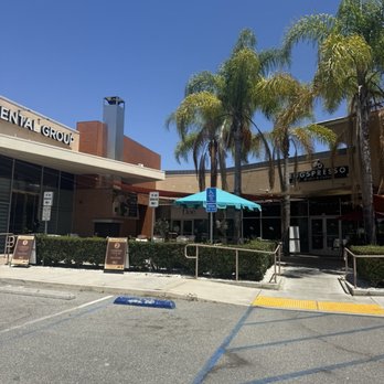 Yelp Elite Experience: Floe Cafe - Floe is nestled in the middle of this little plaza - Yelp Events Near Me - Fullerton, California Yelp Elite Experience: Floe Cafe - Floe is nestled in the middle of this little plaza - Yelp Events Near Me - Fullerton, California