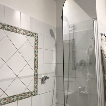 Hôtel Mansart - Shower/tub. - Hotels Near Me - Paris, 75