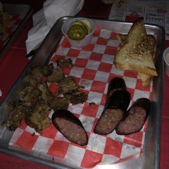 PaveMint Taphouse and Grill - Brisket - Bars Near Me - Front Royal, Virginia