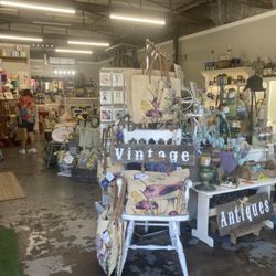 Shabby Chic Boutique on Main