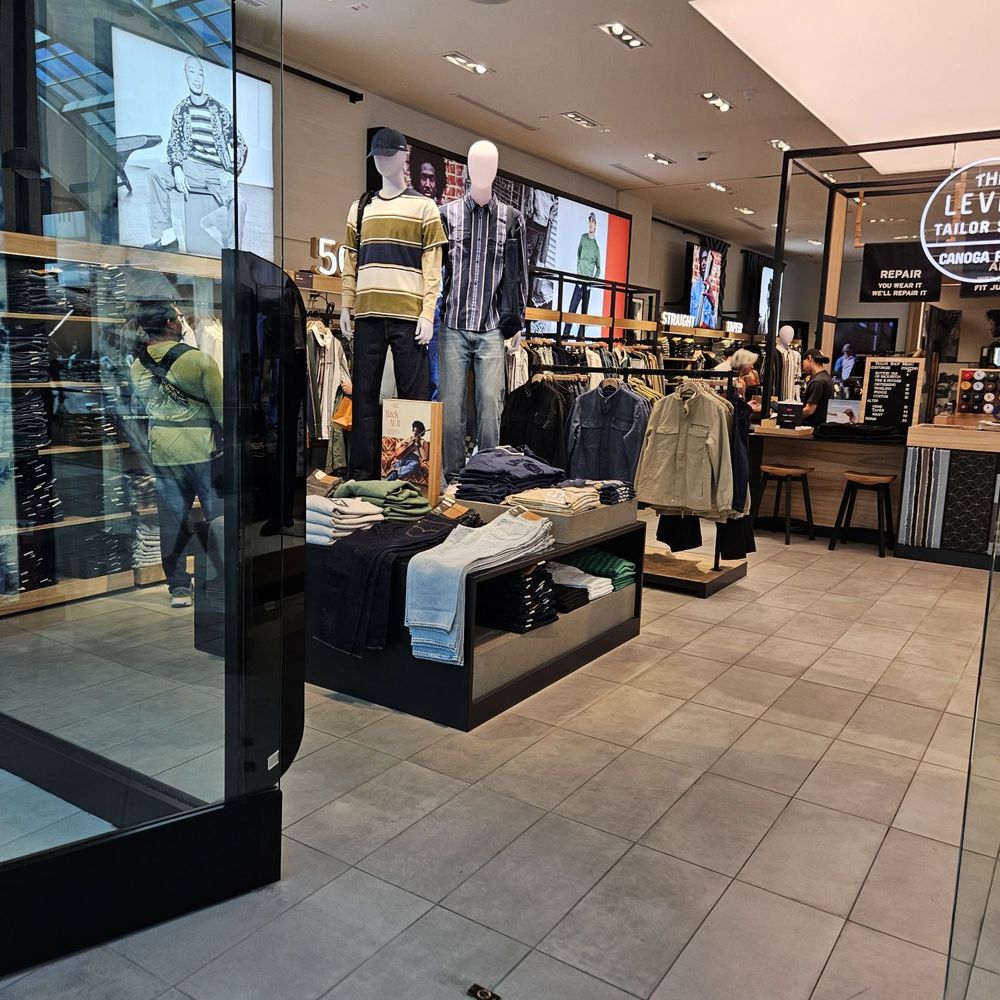 Levi's Store - Inside the store - Men's Clothing Near Me - Los Angeles, California Levi's Store - Inside the store - Men's Clothing Near Me - Los Angeles, California